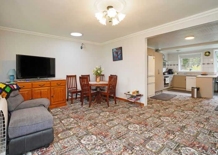  at 82 Oreti Road, Otatara