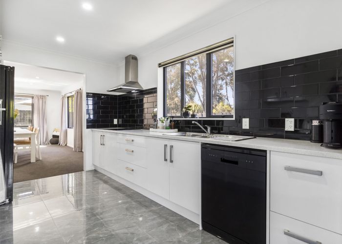  at 35C Cornwall Road, Papatoetoe, Auckland