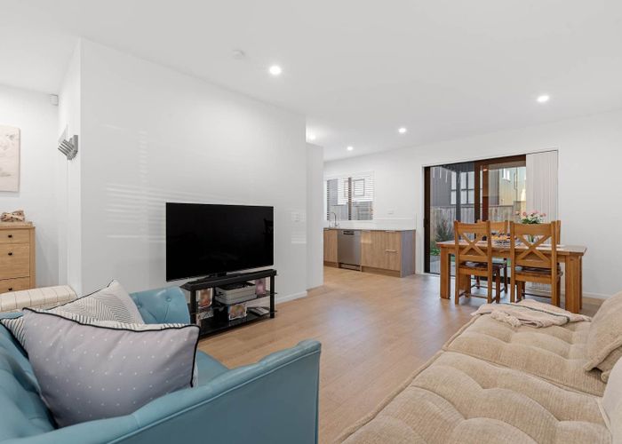  at 31 Nga Pona Toru Road, Flat Bush, Manukau City, Auckland