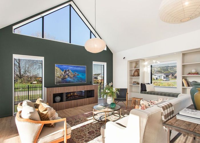  at 2 Emily Knowles Drive, Cashmere, Christchurch City, Canterbury