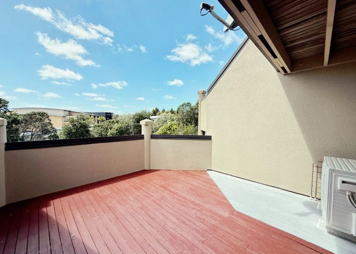  at 3/9 Pannill Place, Oteha, North Shore City, Auckland