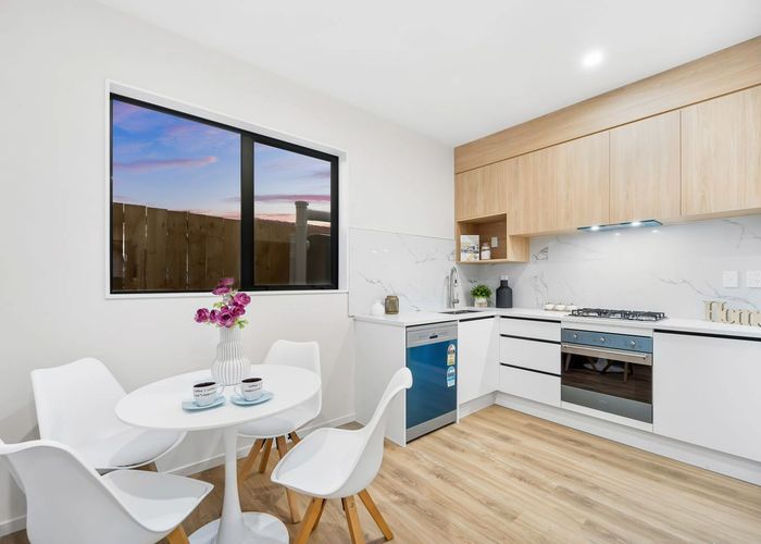  at 6/33 Colwill Road, Massey, Waitakere City, Auckland
