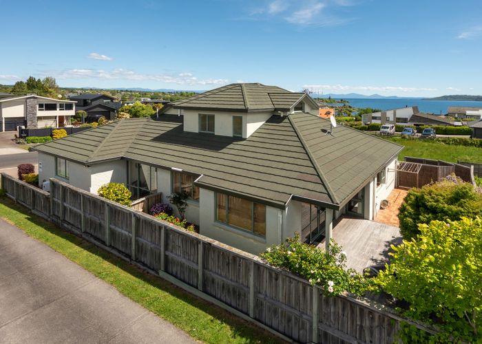  at 2/24 Harvey Street, Waipahihi, Taupō