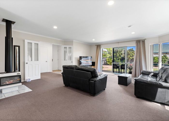  at 122 Dalton Drive, Papamoa Beach, Papamoa