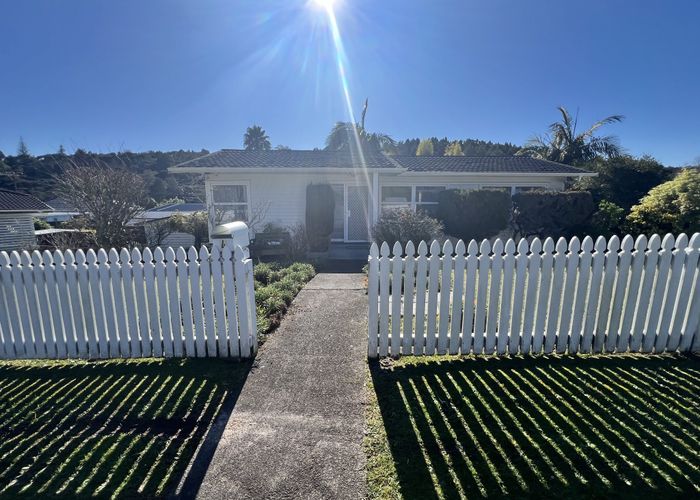 at Vandeleur Ave, Birkdale, North Shore City, Auckland
