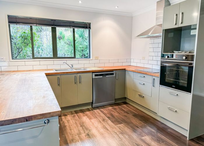  at 18 Cooks Lnwy, Heathcote, Christchurch City, Canterbury