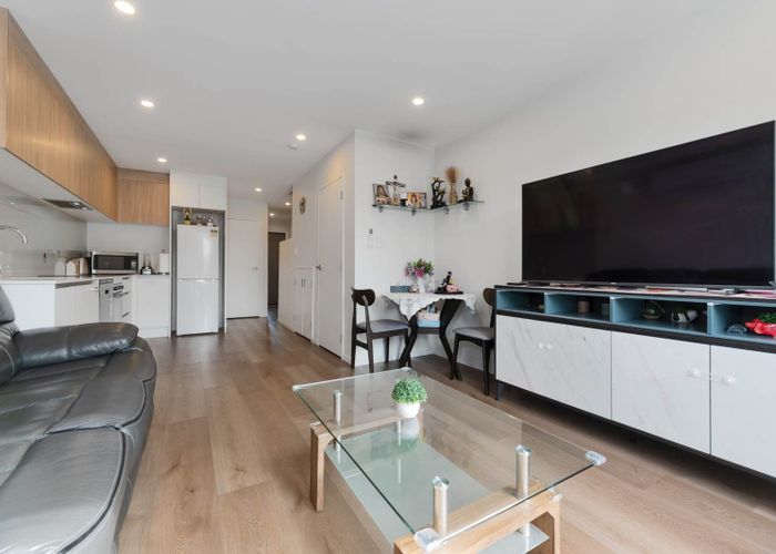  at 4/470 West Coast Road, Glen Eden, Waitakere City, Auckland