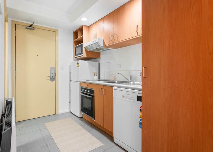  at 2C/2 Eden Crescent, City Centre, Auckland City, Auckland