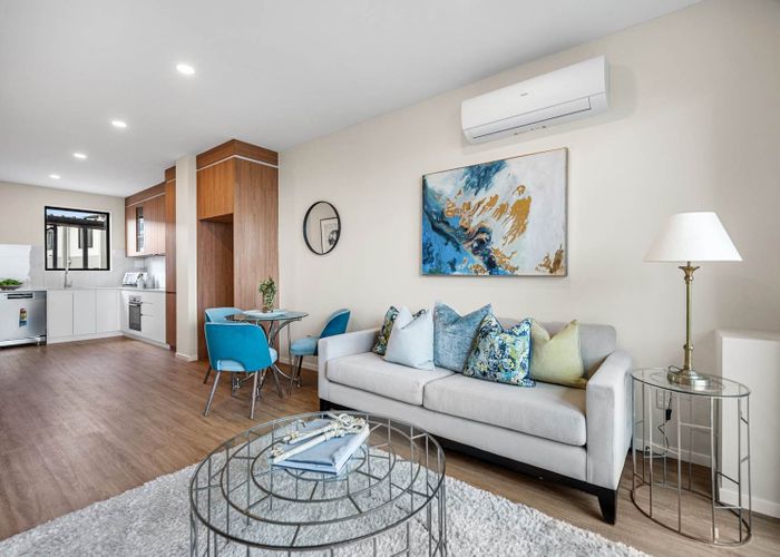  at 19/929-933 East Coast Road, Torbay, North Shore City, Auckland