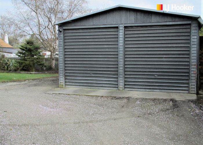  at 16 Moore Street, Milton, Milton