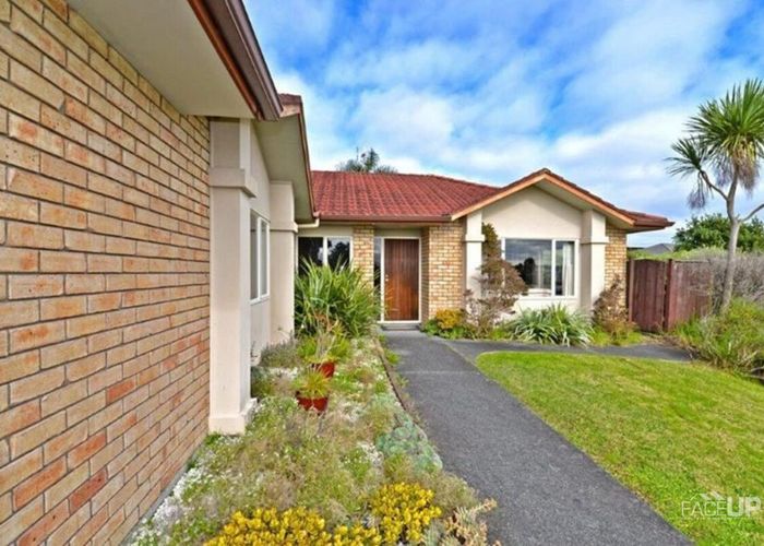  at 33 Rush Creek Drive, Westgate, Waitakere City, Auckland