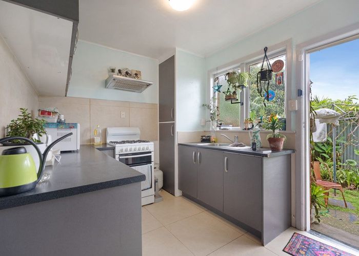  at 4/243A St George Street, Papatoetoe, Manukau City, Auckland