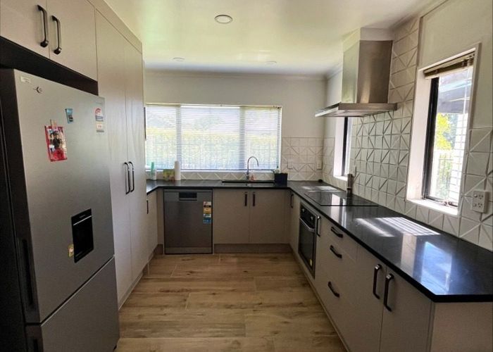  at 2 Whitbourne Heights, Manurewa, Manukau City, Auckland