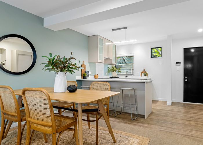  at 4/56 Hewitts Road, Merivale, Christchurch