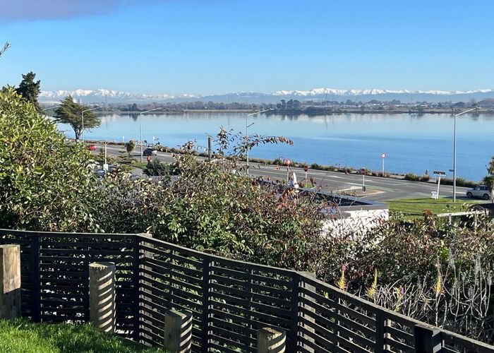  at 14 Mccormacks Bay Road, Mount Pleasant, Christchurch City, Canterbury