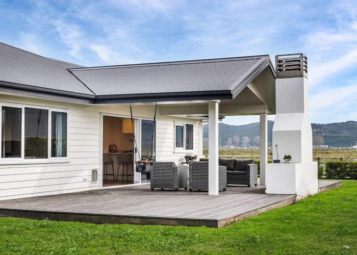  at 17 Pohutukawa Drive, Eskdale, Napier