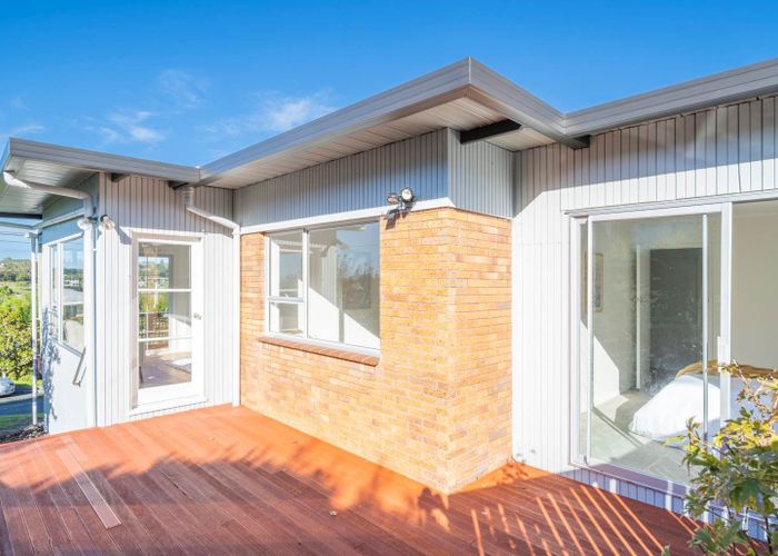  at 1/17 Jellicoe Road, Murrays Bay, North Shore City, Auckland