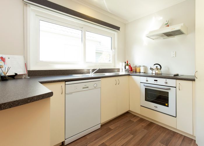  at 1/672 Whangaparaoa Road, Stanmore Bay, Whangaparaoa