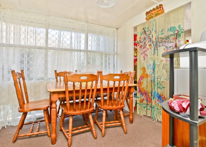  at 52 Kenney Crescent, Fairfield, Hamilton