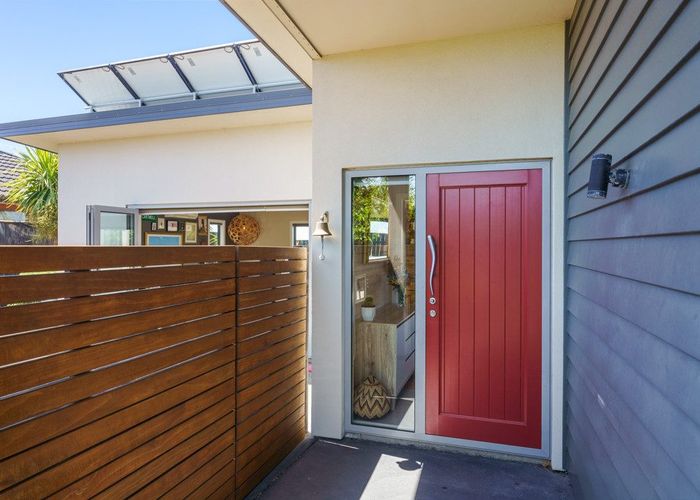  at 35 Simpson Crescent, Raumati Beach, Paraparaumu