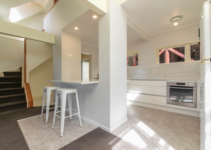  at 422 Huia Road, Laingholm, Auckland