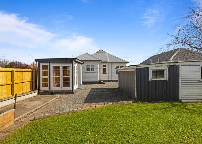  at 140 Hills Road, Edgeware, Christchurch City, Canterbury