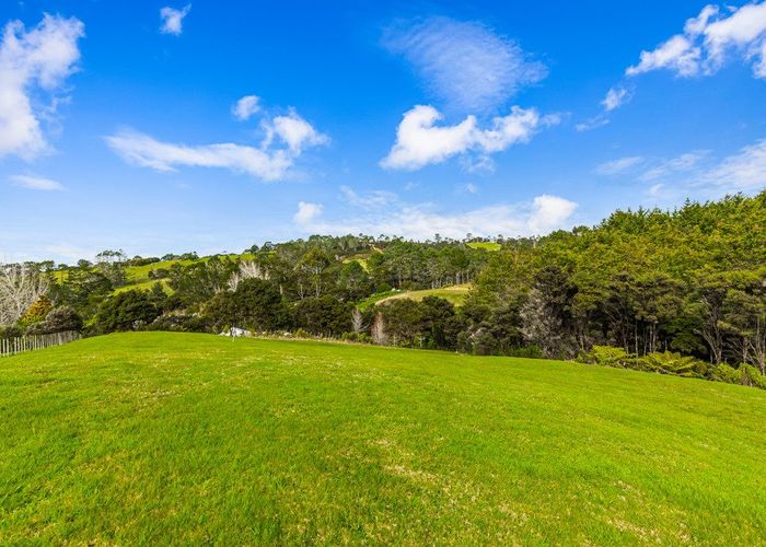  at 91 Sunnyvale Road, Massey, Auckland