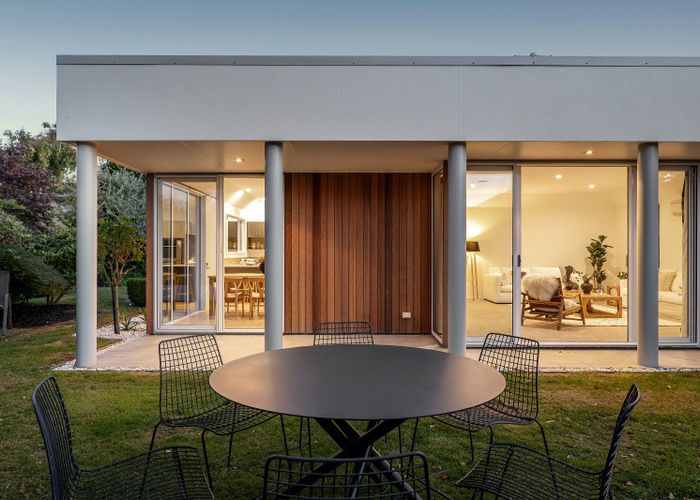  at 5 Priorsford Court, Avonhead, Christchurch City, Canterbury