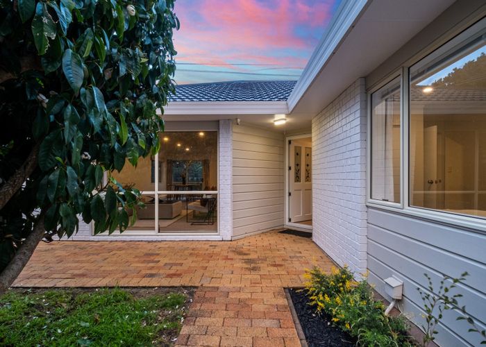  at 25A Harbour View Road, Point Chevalier, Auckland