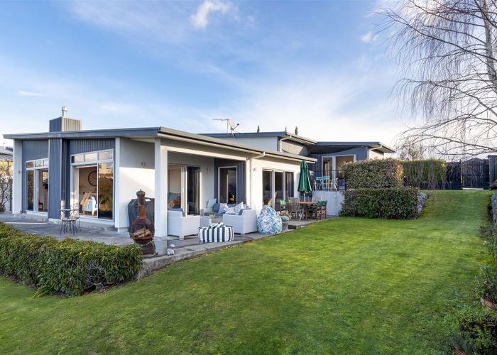  at 8 Ridgetop Rise, Blenheim