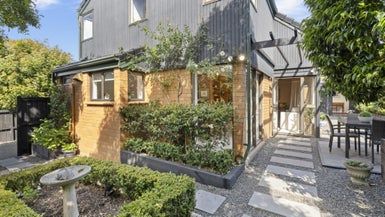  at 32B St Vincent Avenue, Remuera, Auckland