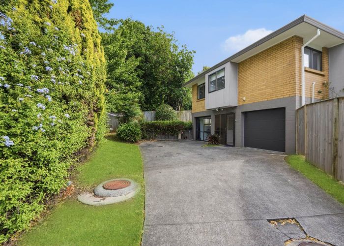  at 30 Himalaya Drive, Half Moon Bay, Manukau City, Auckland