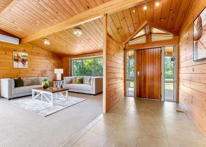  at 9 Francesco Drive, Hingaia, Auckland