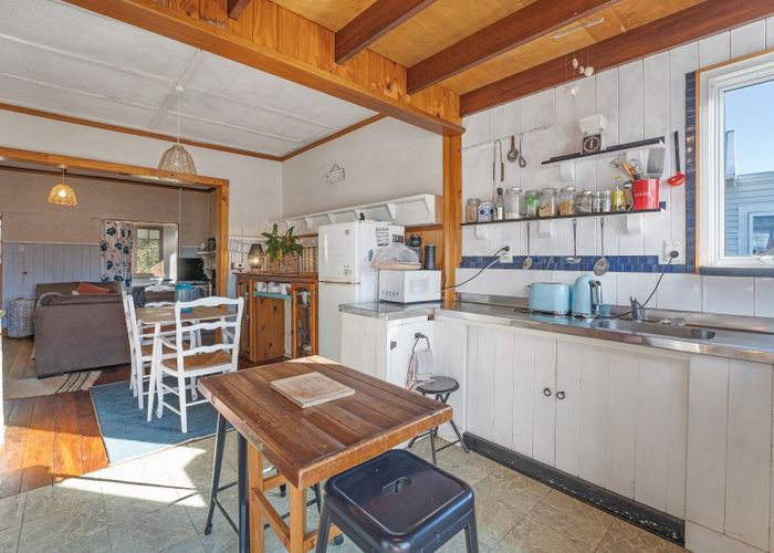  at 8 Harbour Street, Moturoa, New Plymouth