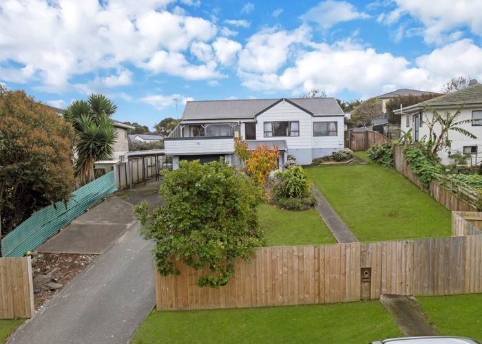  at 3 Banksia Place, Goodwood Heights, Manukau City, Auckland