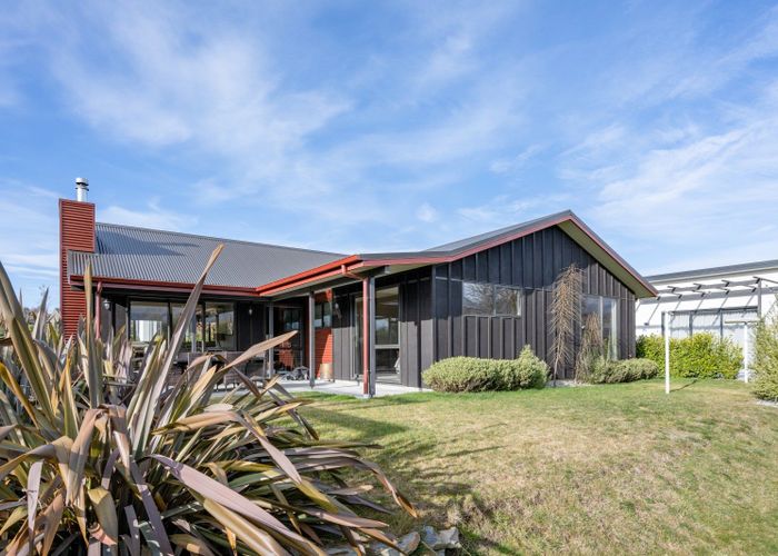  at 9 Kapuka Lane, Wanaka