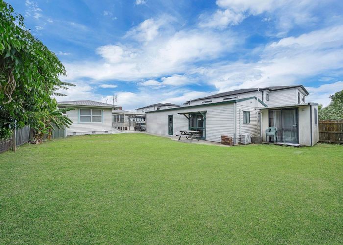  at 5 Swaffield Road, Papatoetoe, Manukau City, Auckland