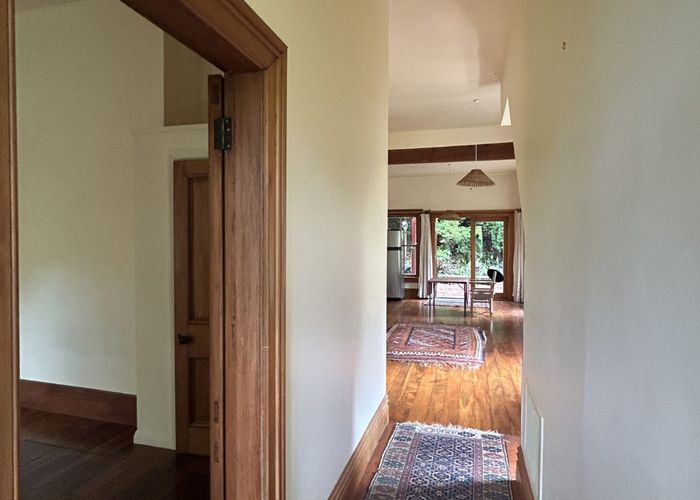  at 90 Glenmore Street, Northland, Wellington