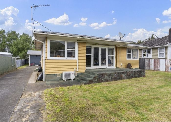  at 16 Toatoa Place, Mangere Bridge, Auckland