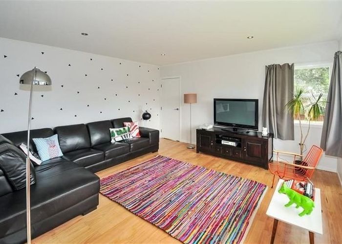  at 3 Wykeham Place, Glenfield, North Shore City, Auckland