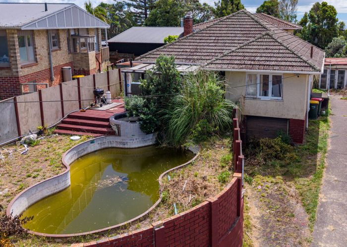  at 52 Monarch Avenue, Hillcrest, North Shore City, Auckland