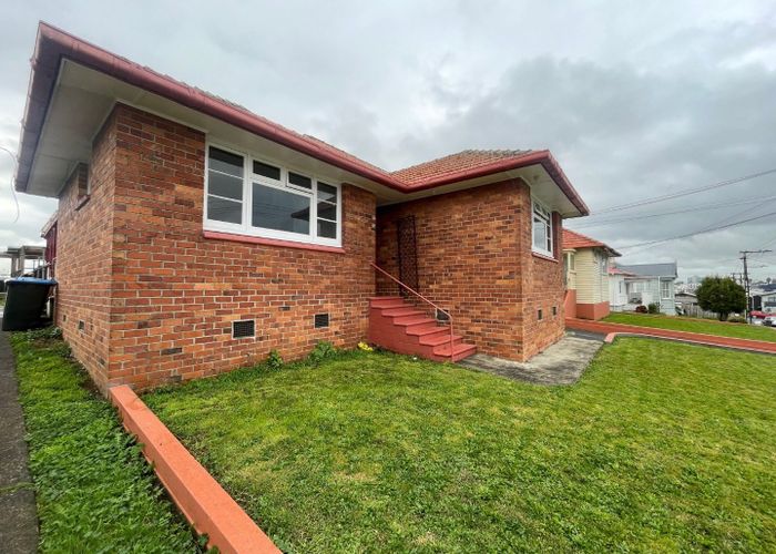  at 4/16 Pukeiti Road, Otahuhu, Auckland City, Auckland
