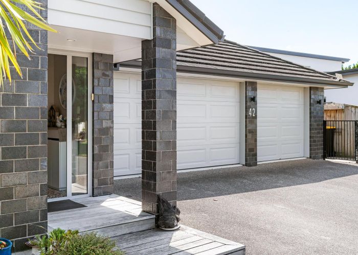  at 42 Double Bay Road, Pyes Pa, Tauranga, Bay Of Plenty