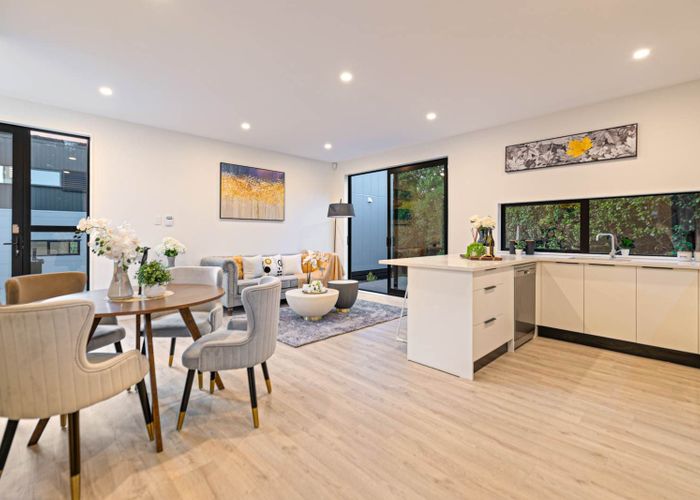  at Unit 1/10 Hutchinsons Road, Bucklands Beach, Manukau City, Auckland