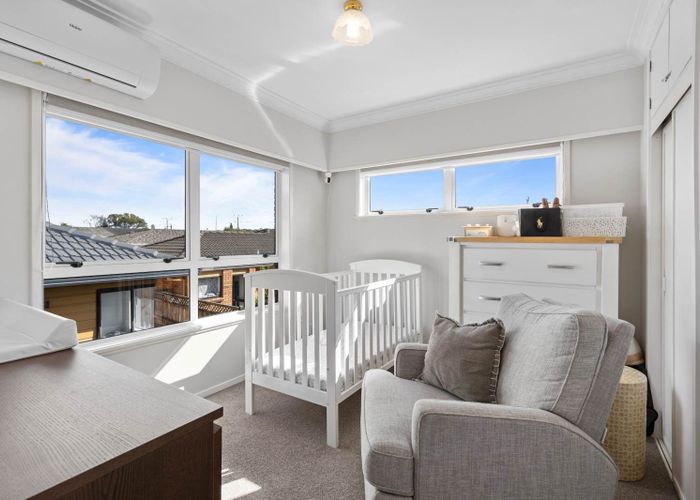  at 3/10 Shakespeare Road, Milford, North Shore City, Auckland