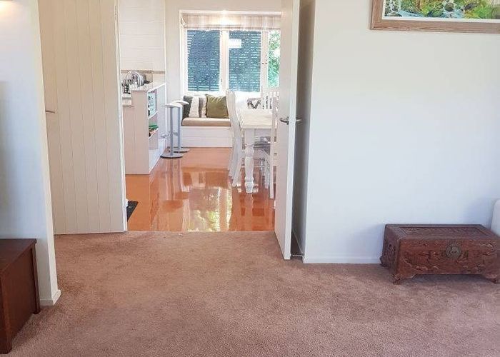  at 547 Glenfield Road, Glenfield, North Shore City, Auckland