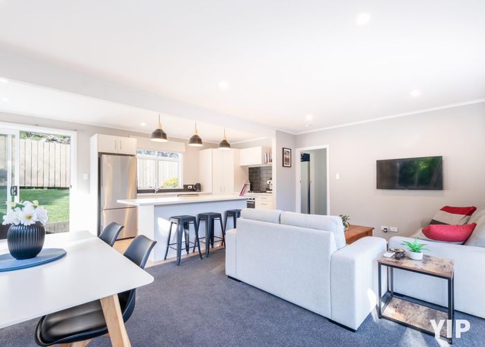  at 8 Cunliffe Street, Johnsonville, Wellington
