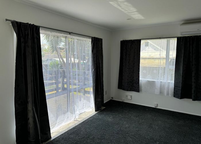  at 1/42 Moncrieff Avenue, Clendon Park, Manukau City, Auckland