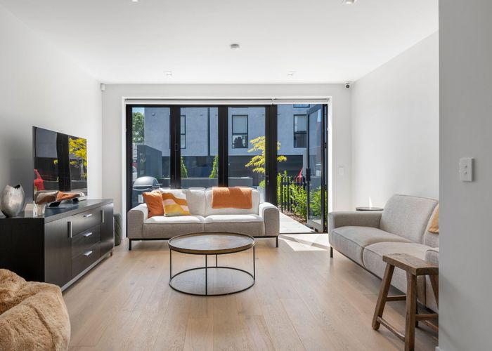  at 5/33 Kilmore Street, Christchurch Central, Christchurch