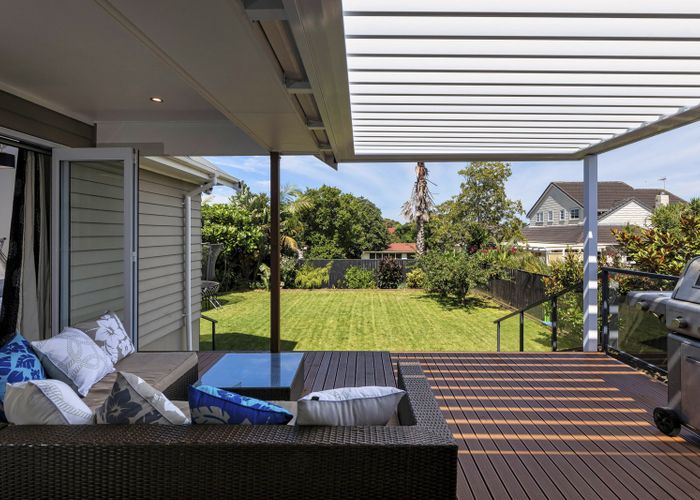  at 304 Point Chevalier Road, Point Chevalier, Auckland